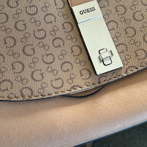 Guess Purse - Picture 4 of 6